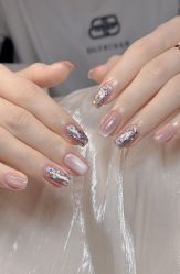 -盘子画美甲美睫美肤