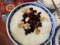 -赵记传承特色牛奶甜品(泉城广场店)