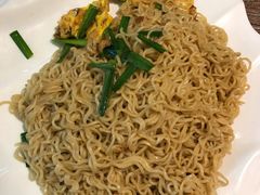 -喝丢一只鞋辣炒海鲜小烧烤(三八广场店)