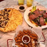 ：地盘薄比萨 ：正弘汇6楼 - 榴莲披萨