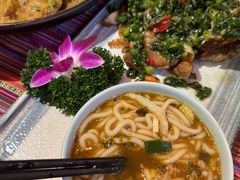 -香巴拉云南餐厅(华莱坞店)