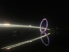 -南京眼步行桥