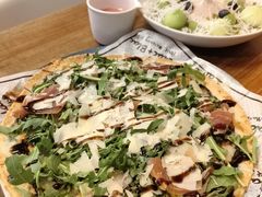 黑松露火腿菌菇芝士薄饼-Blac+Blac(中海环宇荟店)