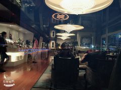 -苏州金鸡湖中茵皇冠假日酒店
