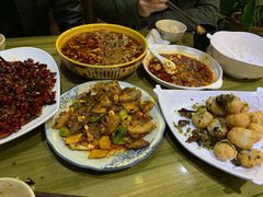 -八一好吃街·高品美食广场