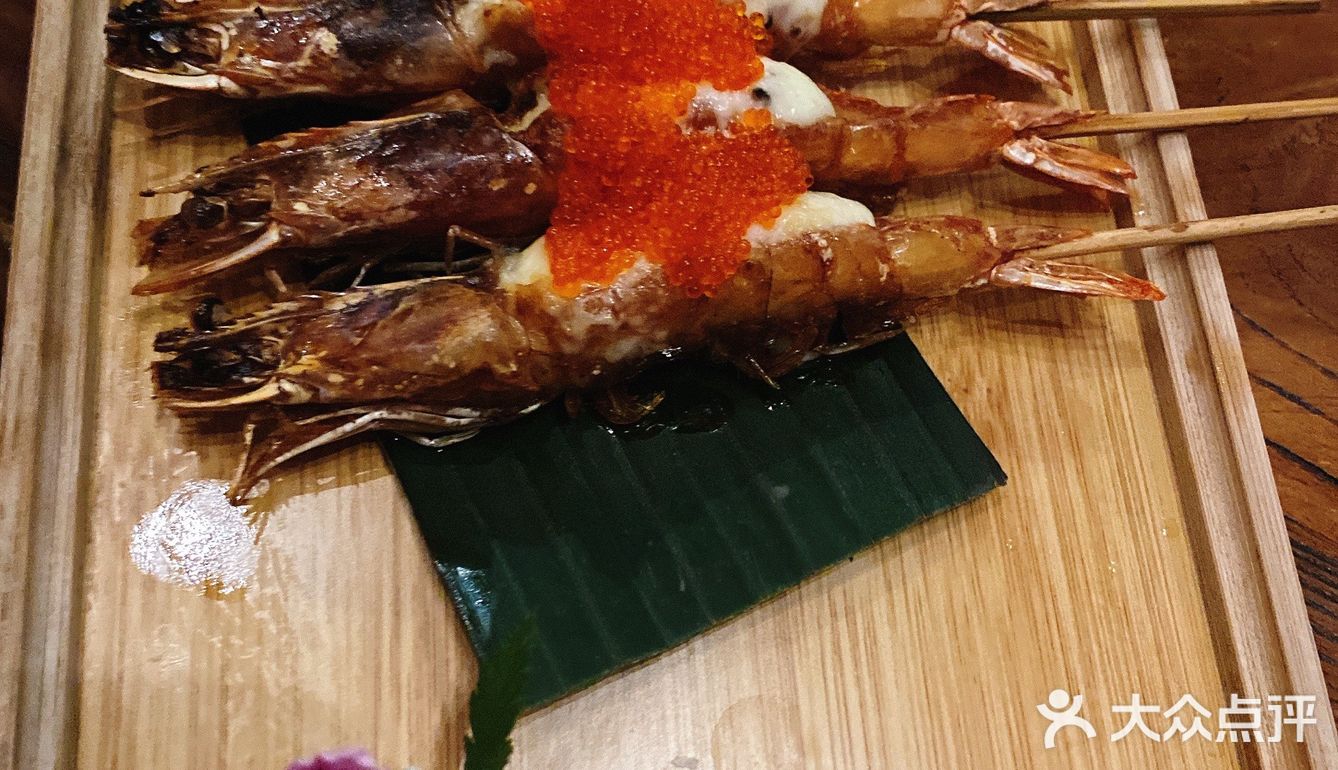 泰式猪肘就是我们所说的红烧蹄胖