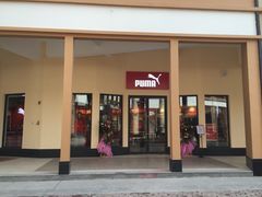 -王府井奥莱临潼小镇(临潼店)