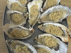 -蚝哥花姐湛江烤生蚝(美丽湾市场店)
