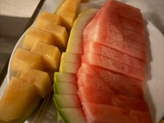 -浅深(世茂滨江精品店)