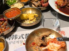 -草家酱蟹炭火烤肉店(珲春南路一店)