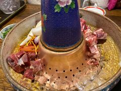 -毛辣果·贵州红酸汤牛肉火锅(西单店)