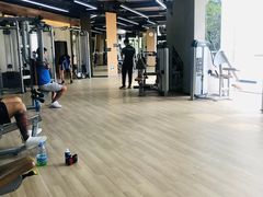 -威克健身游泳(万菱汇店)