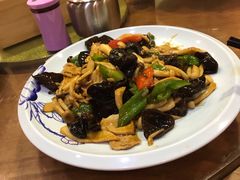 肉炒杂磨-东北农家小院(定西路店)