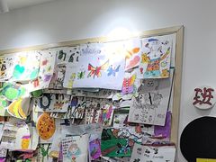 -缤纷鸟美术书法(汉神购物广场校区)