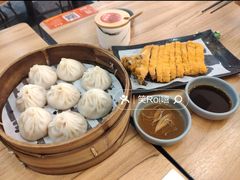 -馋三尺蟹粉小笼(人民广场店)