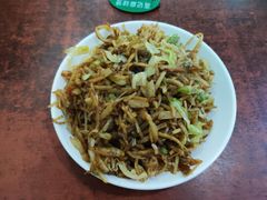 肉丝炒饼-高记麻辣烫