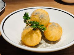 拉丝芝士球-新太二·鲜料川菜(晶耀前滩店)