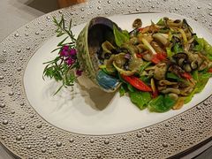 -余欢领鲜火锅(新街口店)