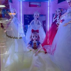 -百荣二期玩具城