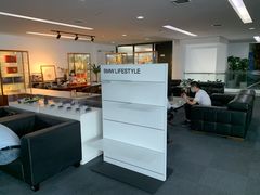 -上海宝信宝马4S店