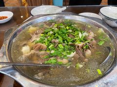 跷脚牛肉-谢老五跷脚牛肉·非遗传承店
