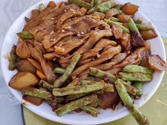 -何适山庄 ·可团建(水长城P2停车场店)