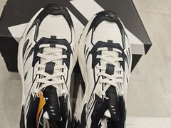 -adidas(滔搏新城吾悦广场店)