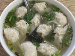-石门侯·石门馄饨侯(革新北街店)