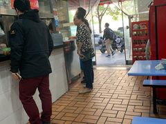 -天天锅贴王(迎凤街店)