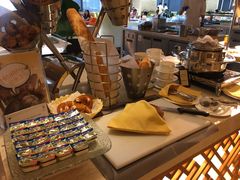 -东西风牛排馆周末烧烤自助(首都机场希尔顿店)