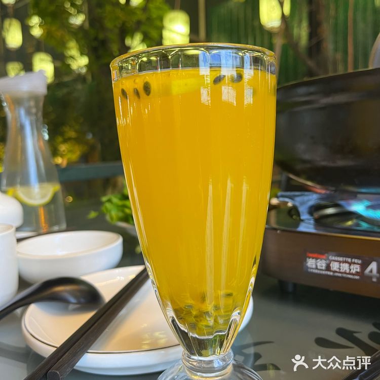 七点多钟才到大理，半夜10点多来吃的