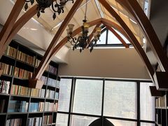 -钟书阁(松江泰晤士小镇店)