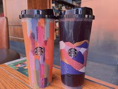 冰摇桃桃乌龙-星巴克(太原柳巷第一店)