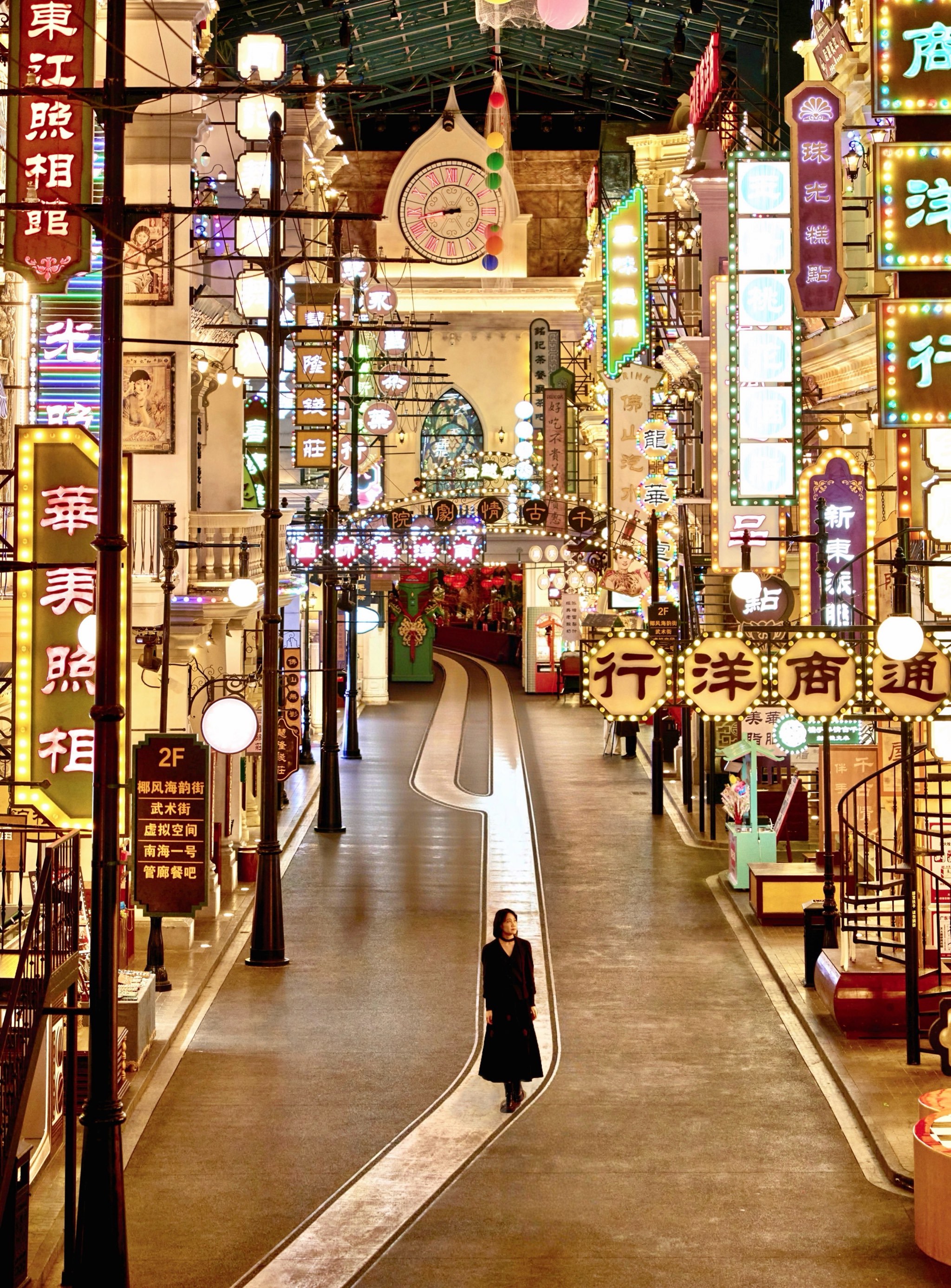 佛山这里的港风氛围感拉满了