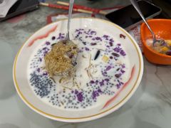 -黄师奶甜品店
