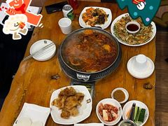 -喇喇排骨火锅·传统韩式脊骨汤(望京西园总店)