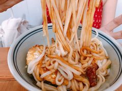 -矮子粉店1985·长沙米粉(湘春路店)