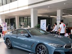 -上海宝信宝马4S店
