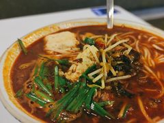 -粉八·云南米线·建水烧烤(常熟路店)