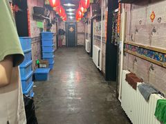 -鱼窝棚柴火铁锅炖(富山屯店)