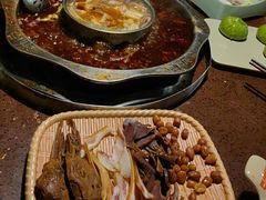 -巴倒烫陆派火锅山庄(南山总店)