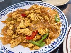 -郑小二山东特色炒鸡店(红小巷店)