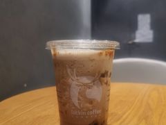 陨石拿铁瑞纳冰-瑞幸咖啡(新世界中心店)