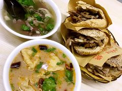 -洪峰浩老北京烧饼夹肉(角门路店)