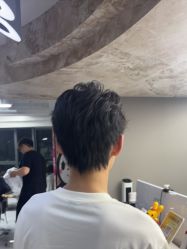 -宫铭烫发染发接发店