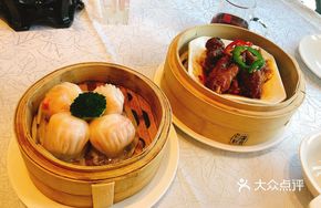 Pork Rib and Chicken Claw Steamed Rice