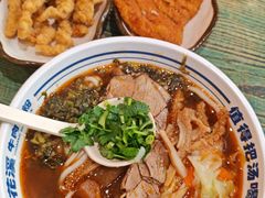 -鑫花溪牛肉米粉(东环大润发店)