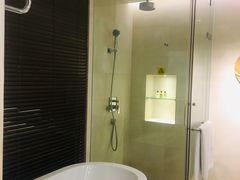 -青岛海尔洲际酒店