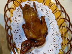 红烧乳鸽-舊街坊茶楼(市二宫店)
