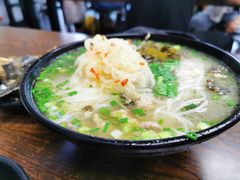 鸡汤米线-沈记土鸡米线(七星街品牌中心店)